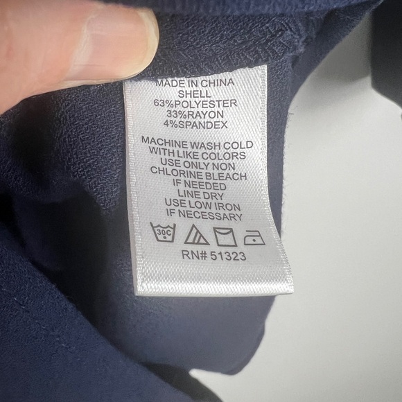 1. State Navy Blue Long Sleeve Wrap Front Pockets Classic Chic Romper Size M - Picture 11 of 11